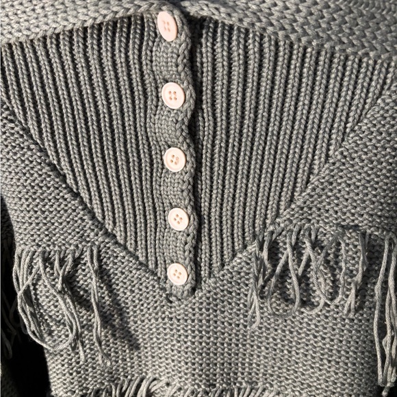 POL Sage Fringe Sweater - Picture 7 of 7